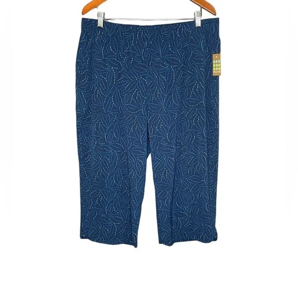 Title Nine Slaycation 2.0 Cropped Pants Kiyoshi Petite Midnight Print Blue NWT - Picture 2 of 10